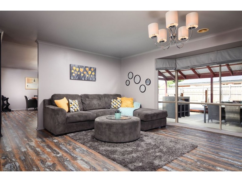 12 Kershaw Drive, Narre Warren South VIC 3805