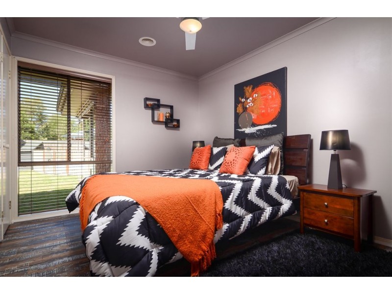 12 Kershaw Drive, Narre Warren South VIC 3805