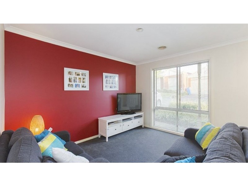 11/133 Bemersyde Drive, Berwick VIC 3806