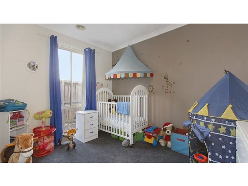 11/133 Bemersyde Drive, Berwick VIC 3806