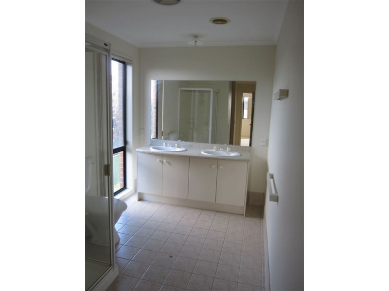 44 Harrington Drive, Narre Warren South VIC 3805