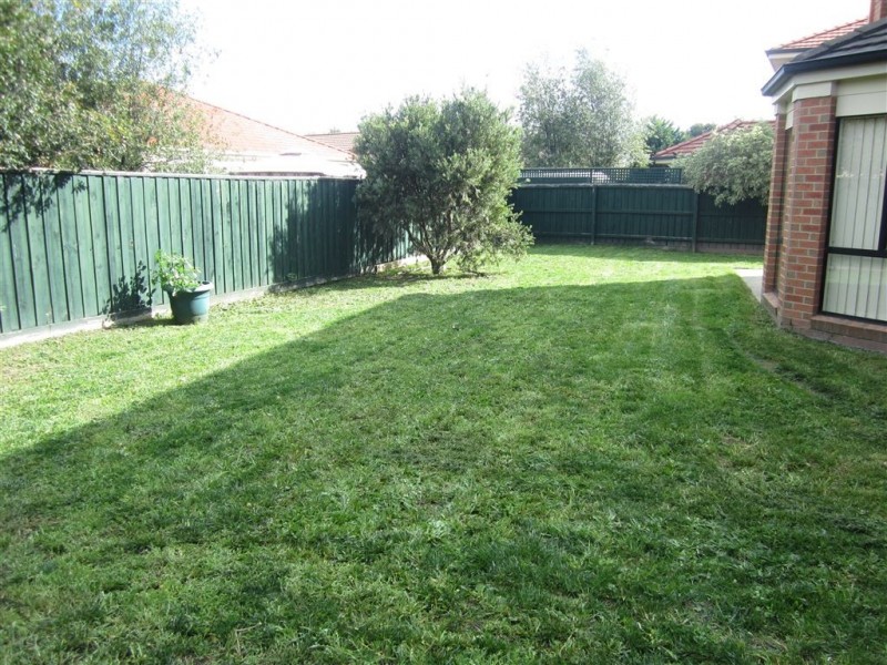 44 Harrington Drive, Narre Warren South VIC 3805