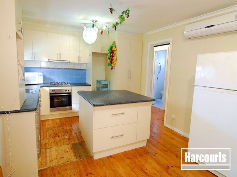 8 Parklands Court, Narre Warren VIC 3805