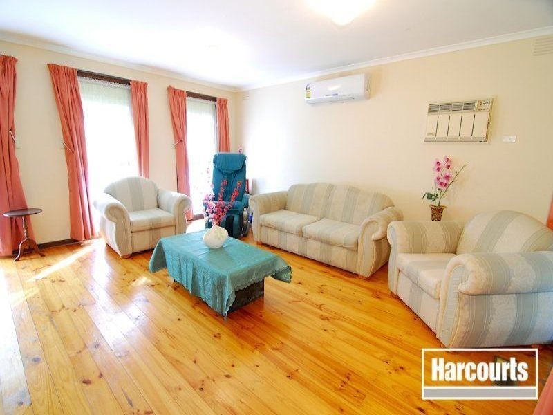8 Parklands Court, Narre Warren VIC 3805