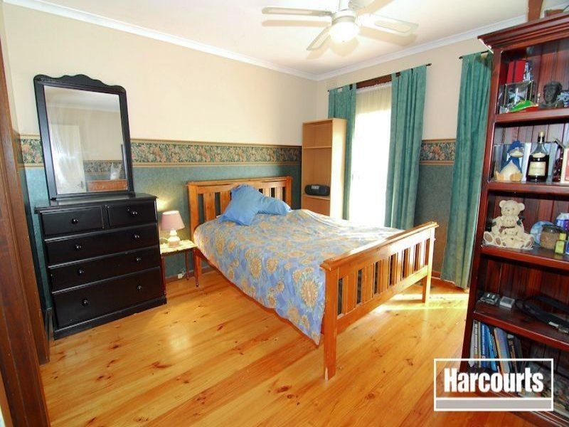 8 Parklands Court, Narre Warren VIC 3805