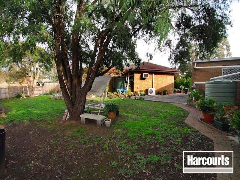 8 Parklands Court, Narre Warren VIC 3805
