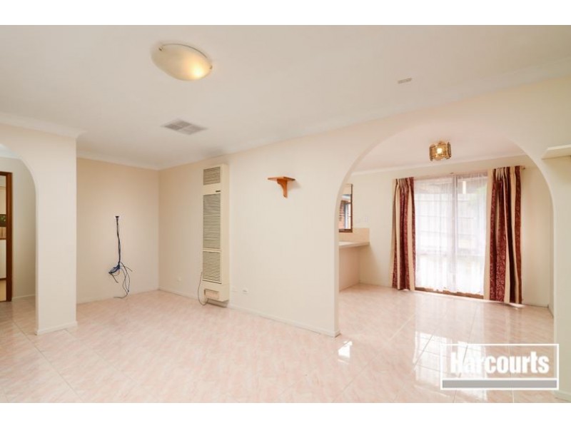 1 Erin Court, Hampton Park VIC 3976