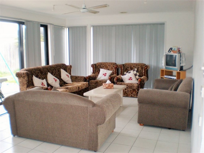 28 Abbey Road, Narre Warren South VIC 3805