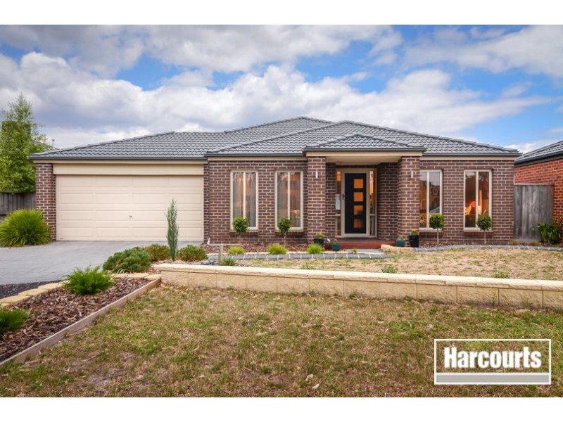 8 Tournament Place, Cranbourne North VIC 3977