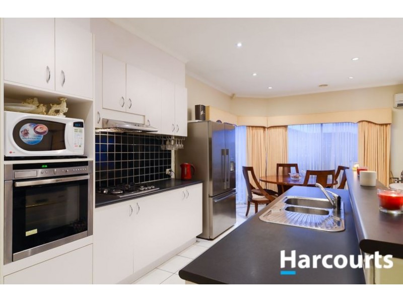 17 Haydn Place, Narre Warren South VIC 3805
