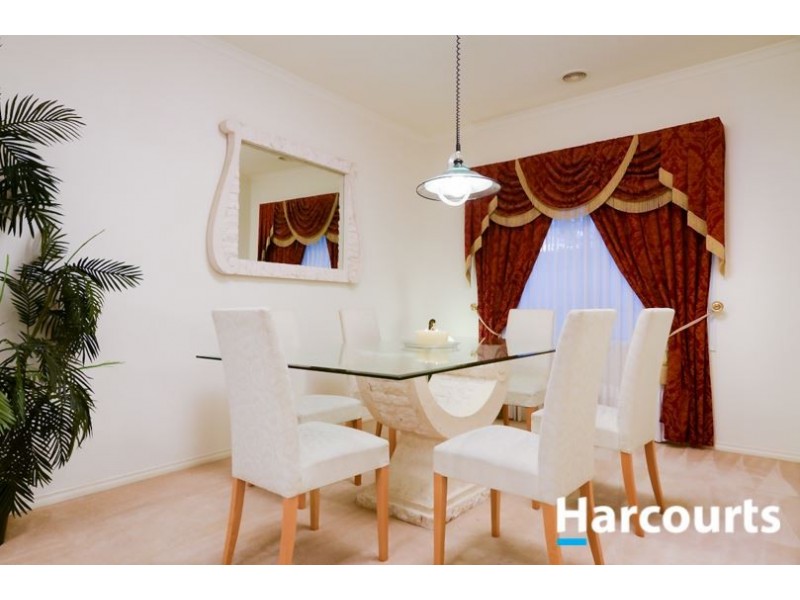 17 Haydn Place, Narre Warren South VIC 3805