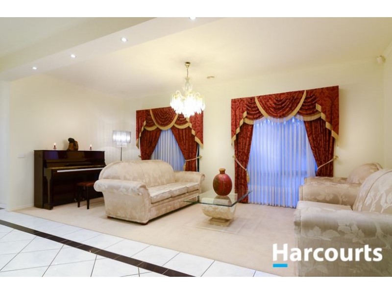 17 Haydn Place, Narre Warren South VIC 3805