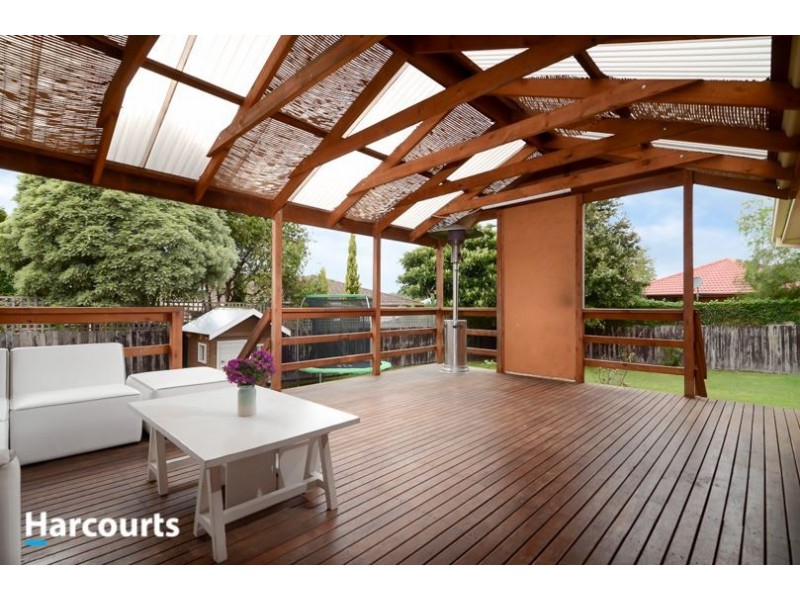 1 Reginald Close, Berwick VIC 3806