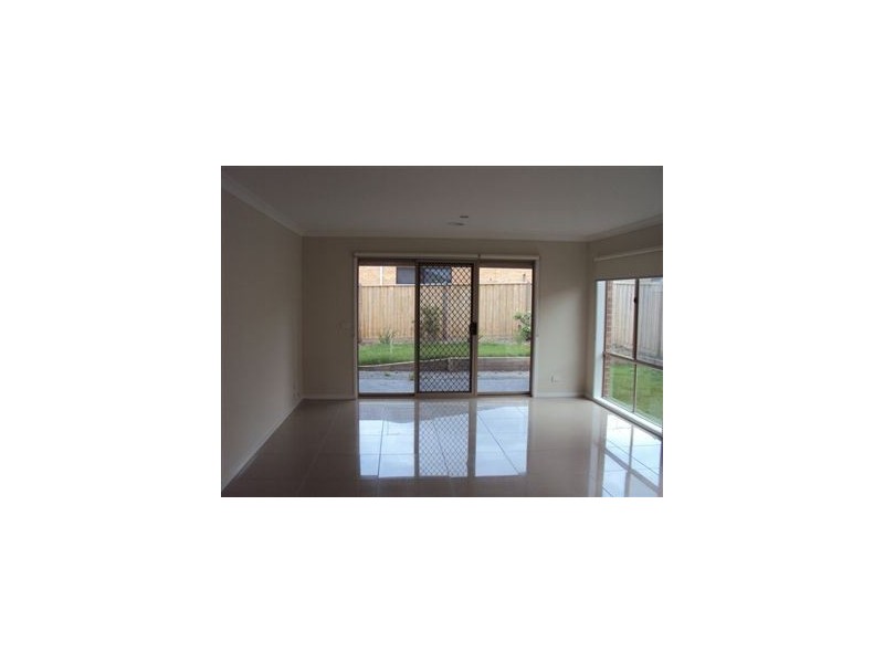 29 Evesham Street, Cranbourne North VIC 3977