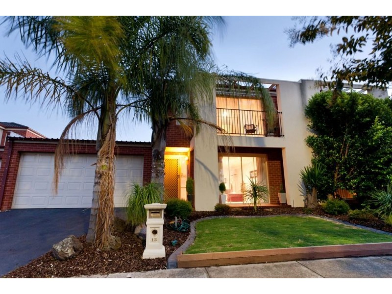 13 Provence Place, Narre Warren South VIC 3805