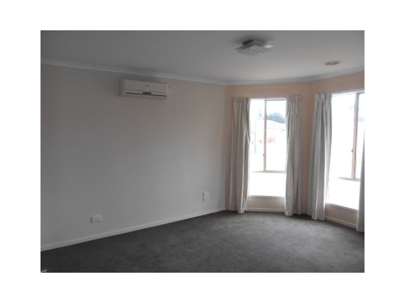 7 Chisholm Crescent, Narre Warren South VIC 3805