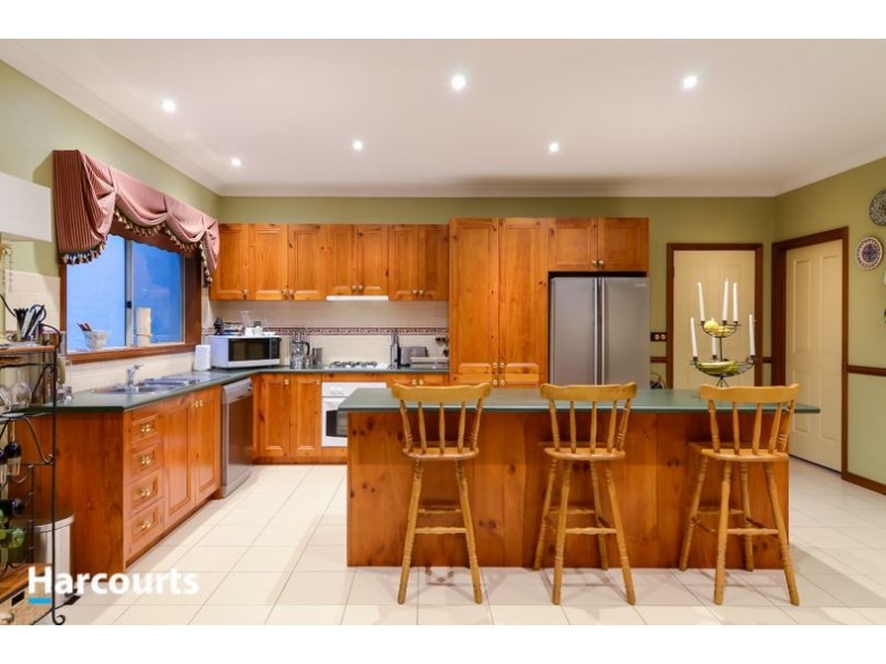11 The Promenade, Narre Warren South VIC 3805