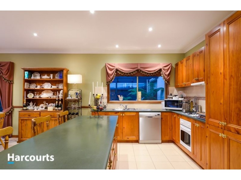 11 The Promenade, Narre Warren South VIC 3805