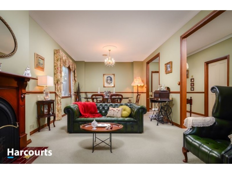 11 The Promenade, Narre Warren South VIC 3805
