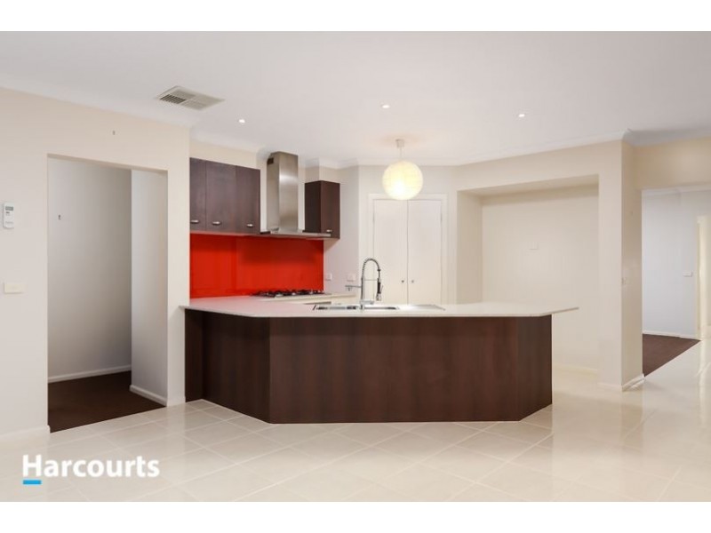 16 Misty Close, Berwick VIC 3806