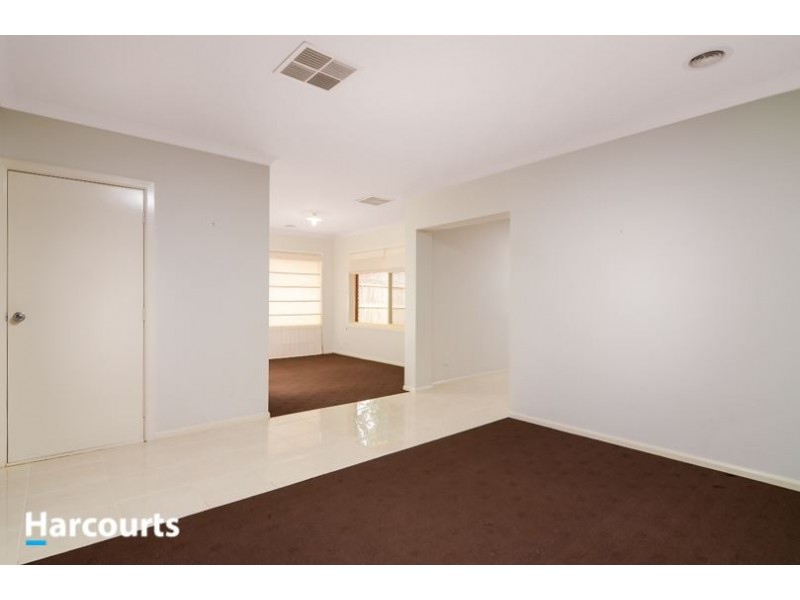 16 Misty Close, Berwick VIC 3806