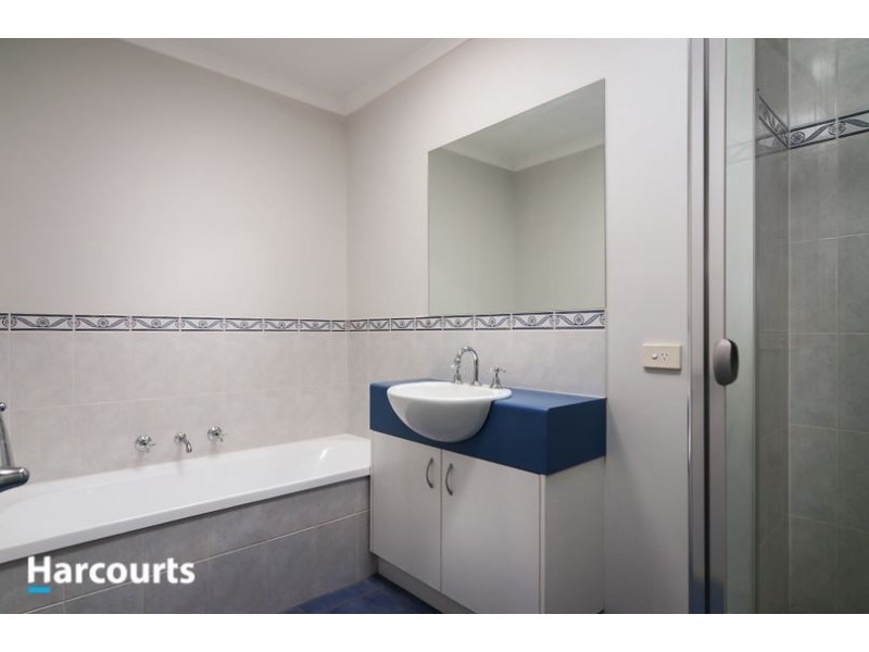 4 Provence Place, Narre Warren South VIC 3805