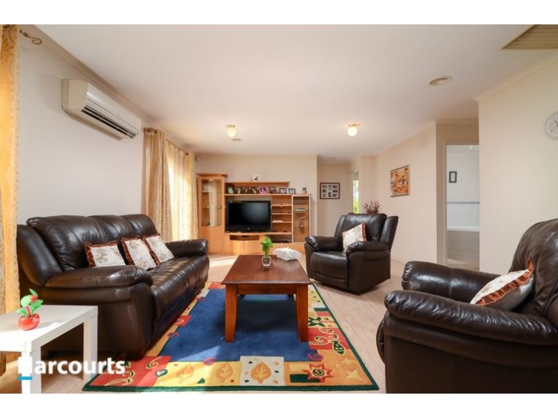 37 Bella Crescent, Hallam VIC 3803