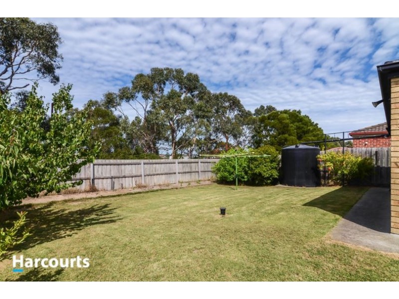 37 Bella Crescent, Hallam VIC 3803