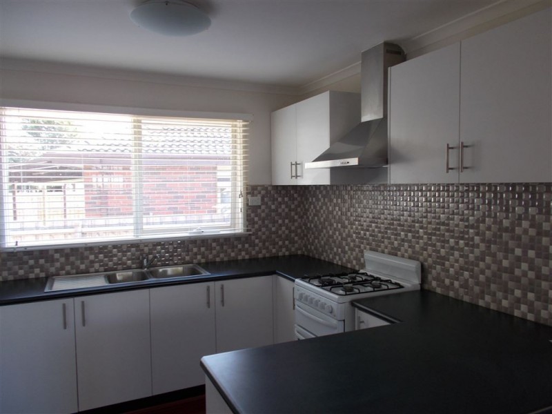 85 Valley Fair Drive, Narre Warren VIC 3805