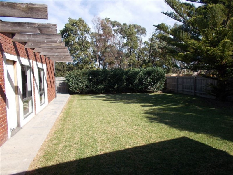 85 Valley Fair Drive, Narre Warren VIC 3805