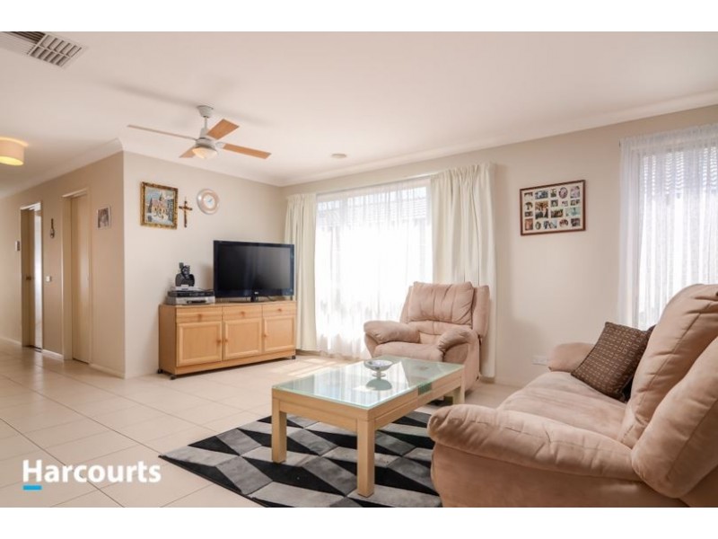 54 Bellarine Drive, Cranbourne VIC 3977