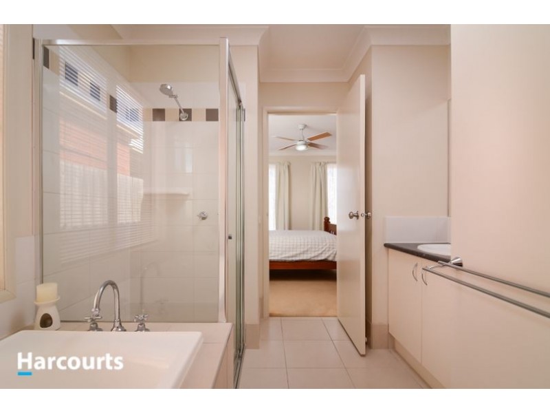 54 Bellarine Drive, Cranbourne VIC 3977