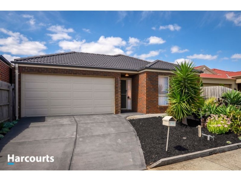 54 Bellarine Drive, Cranbourne VIC 3977