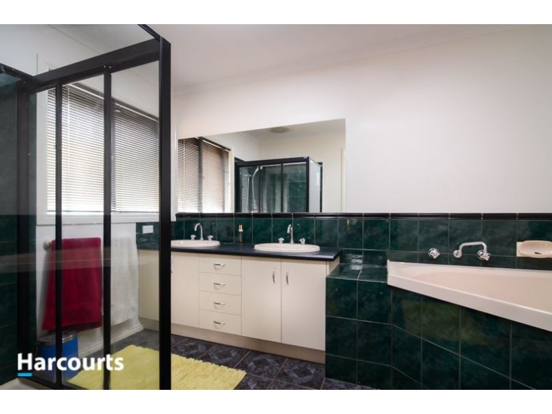 5 Somerset Court, Narre Warren South VIC 3805