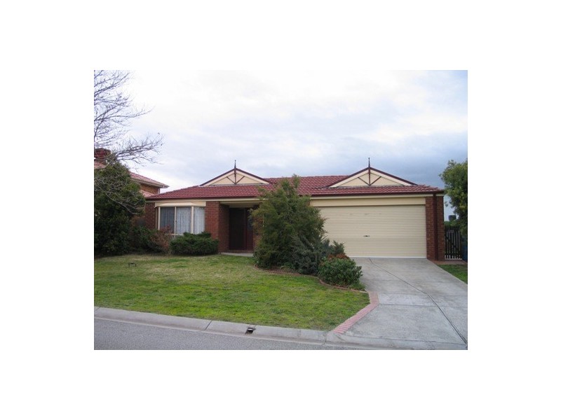 2 Walcott Place, Narre Warren South VIC 3805