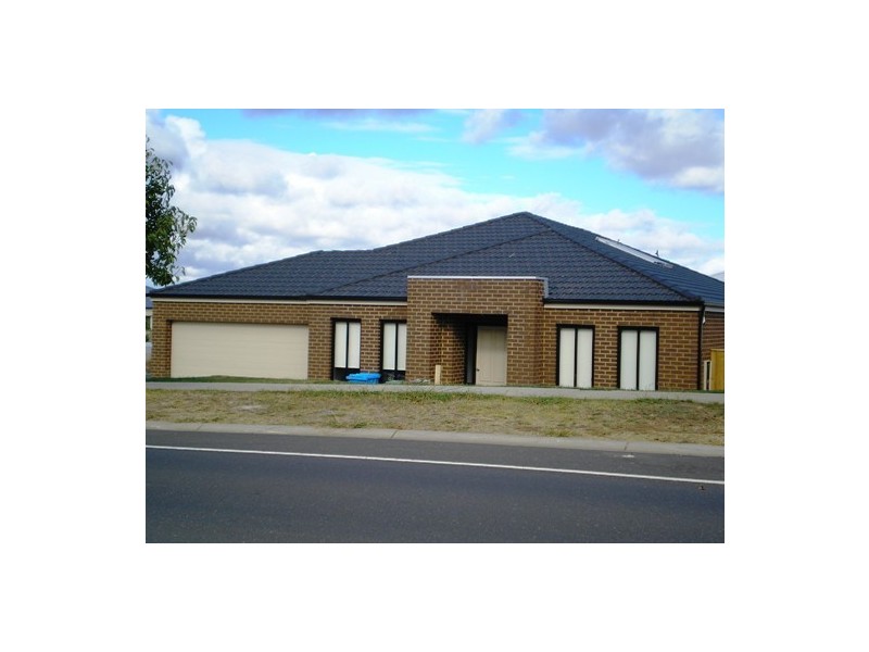 3 Ridgemont Drive, Berwick VIC 3806