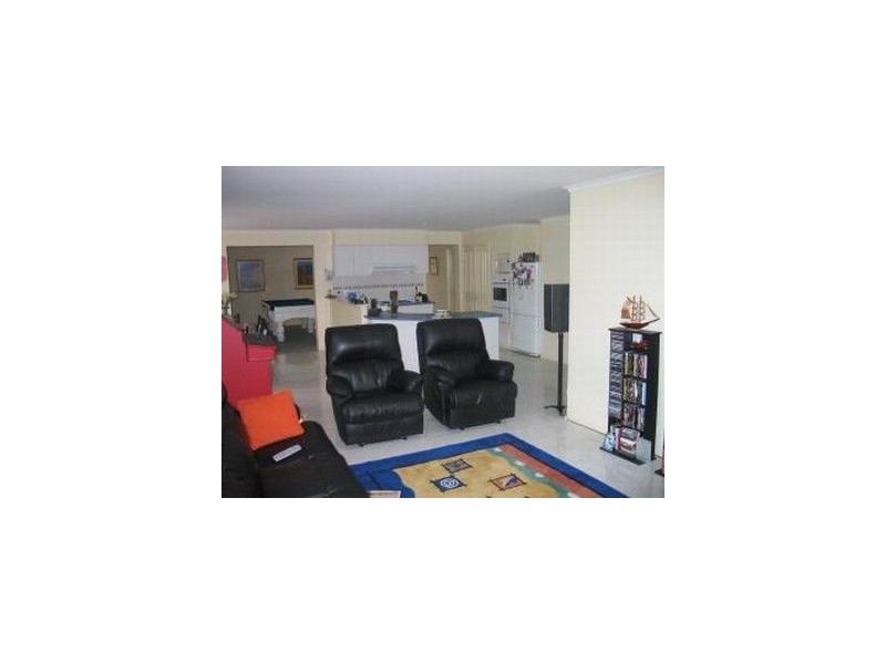 128 The Promenade, Narre Warren South VIC 3805