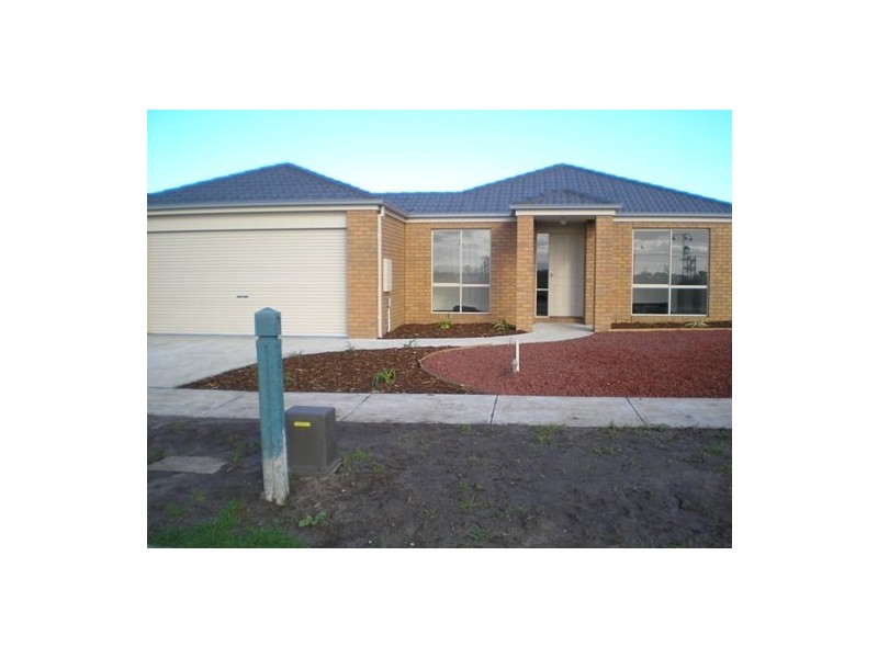 23 Ebony Street, Cranbourne VIC 3977