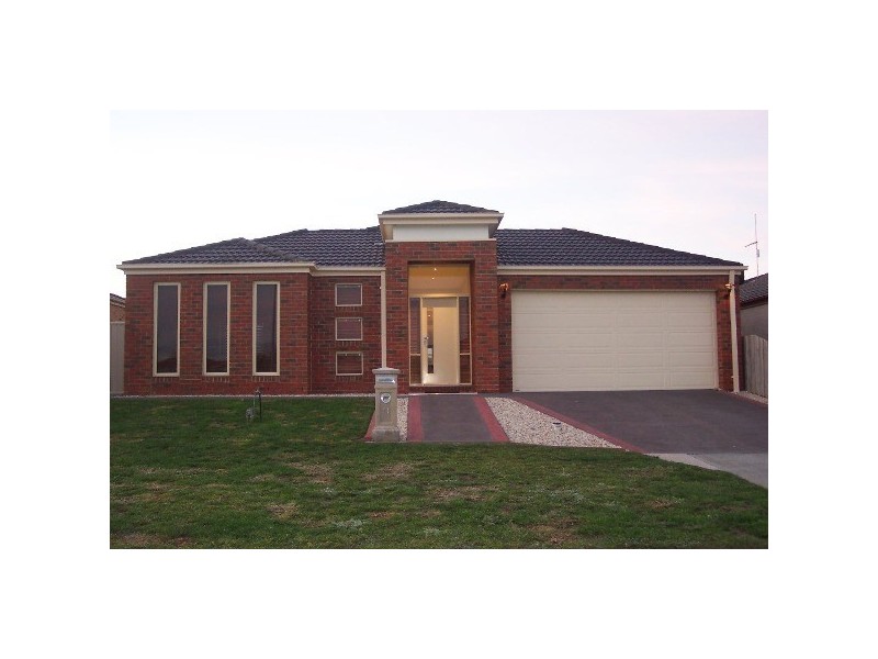 11 Amos Court, Narre Warren South VIC 3805