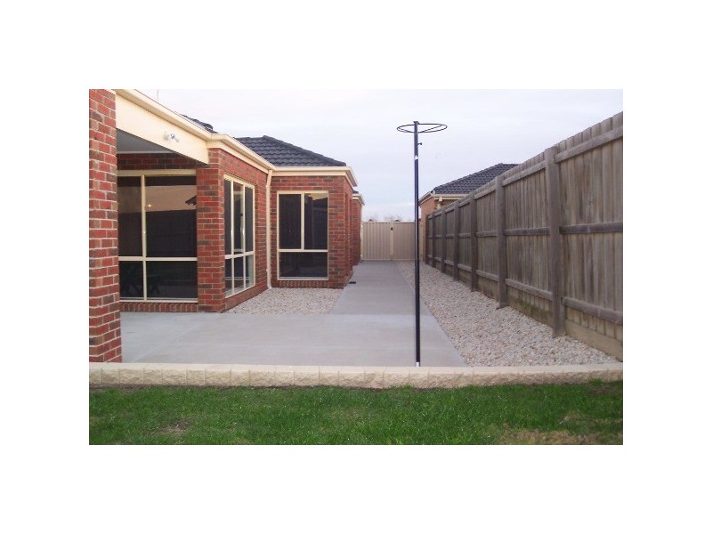 11 Amos Court, Narre Warren South VIC 3805