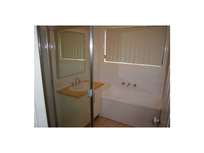 73 Scotsdale Drive, Cranbourne VIC 3977