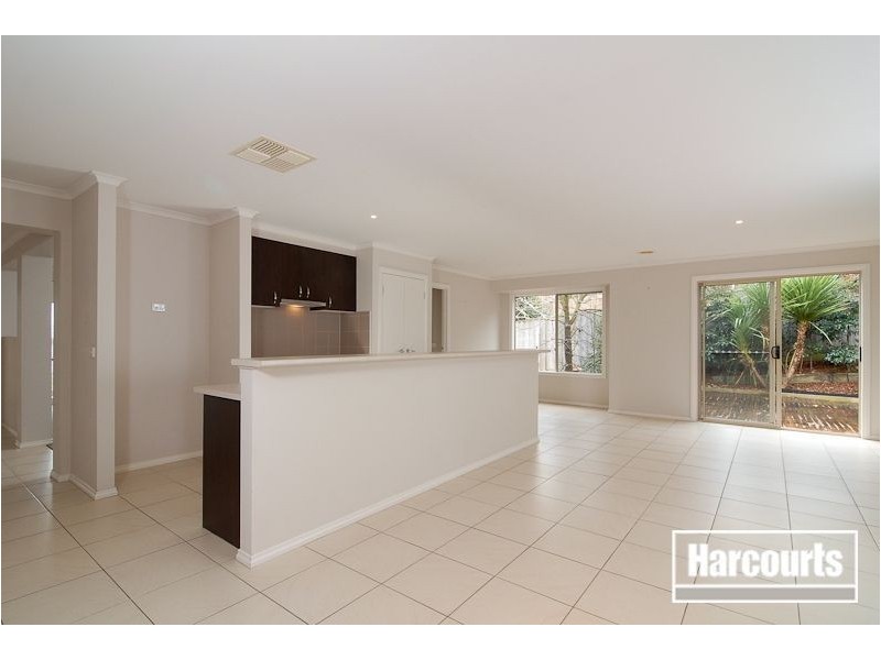 13 Ellesse Way, Berwick VIC 3806