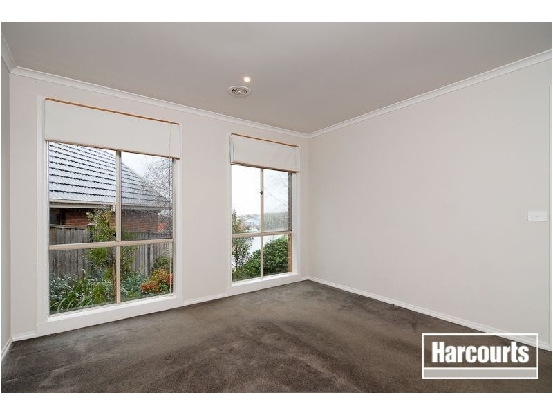 13 Ellesse Way, Berwick VIC 3806