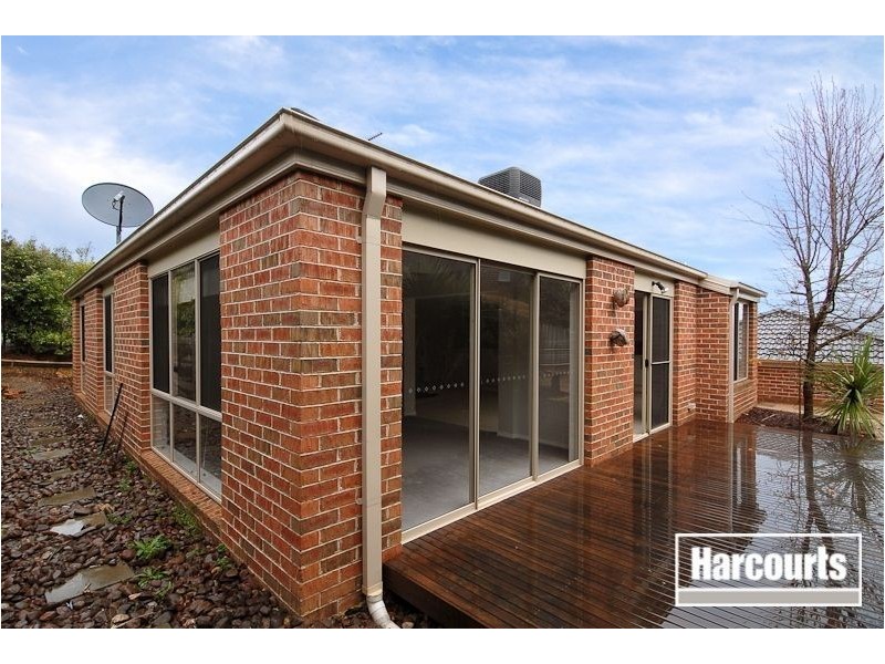 13 Ellesse Way, Berwick VIC 3806