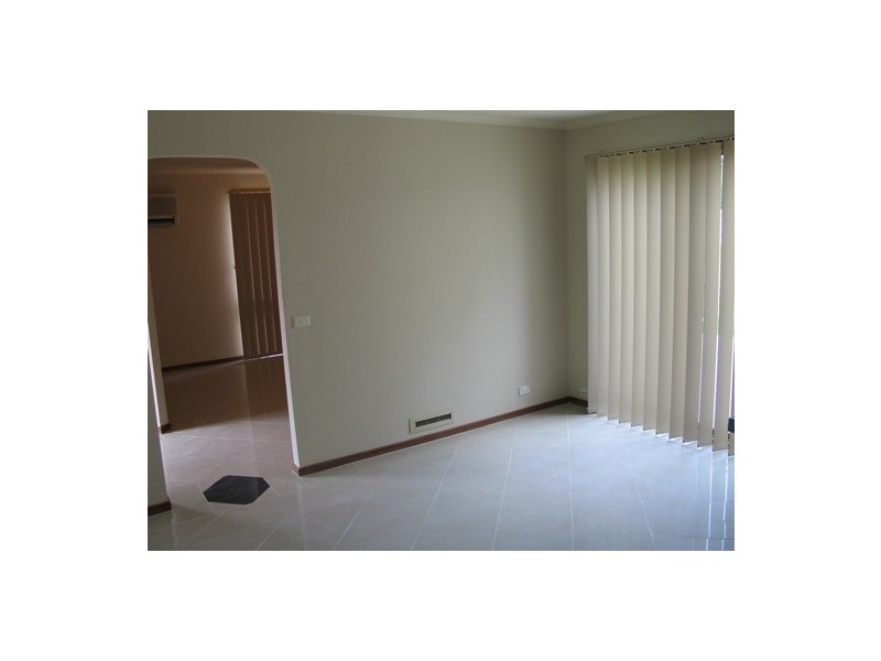 15 Narellan Drive, Hampton Park VIC 3976