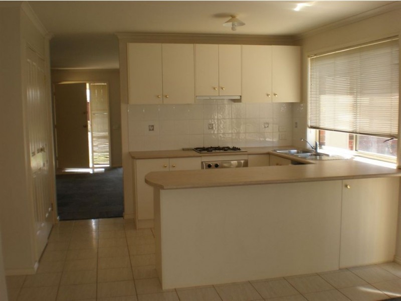 1 Edgewood Close, Narre Warren South VIC 3805