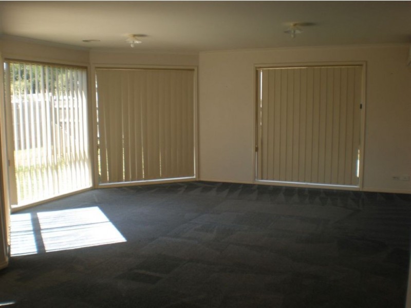 1 Edgewood Close, Narre Warren South VIC 3805