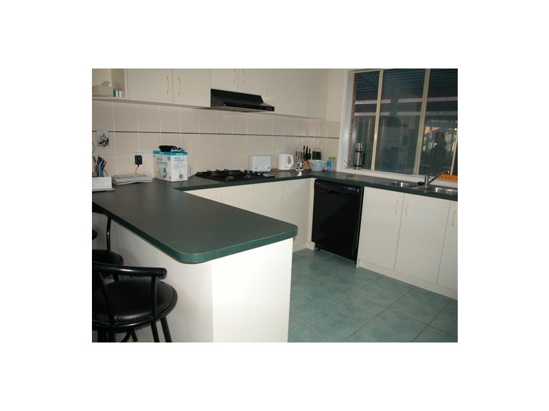 28 Masterton Place, Cranbourne VIC 3977