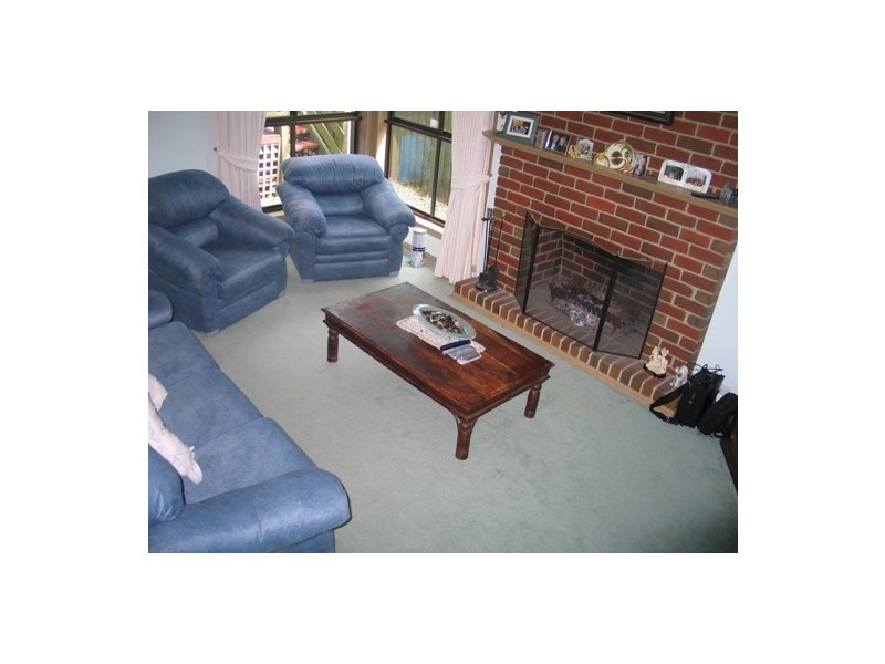 11 Baringa Park Drive, Narre Warren South VIC 3805