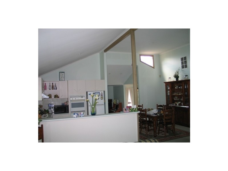 11 Baringa Park Drive, Narre Warren South VIC 3805